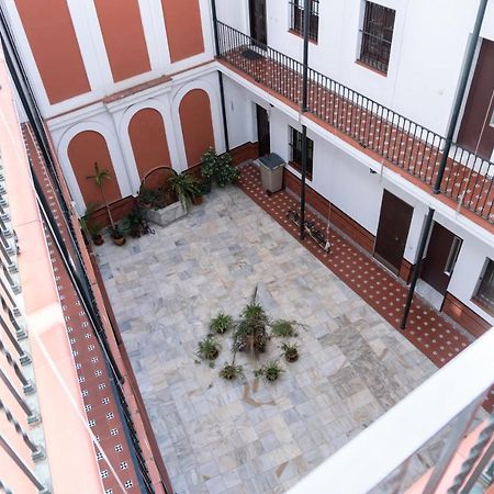 Muy Centrico Apto. En Tipico Patio Sevillano Eksteriør bilde