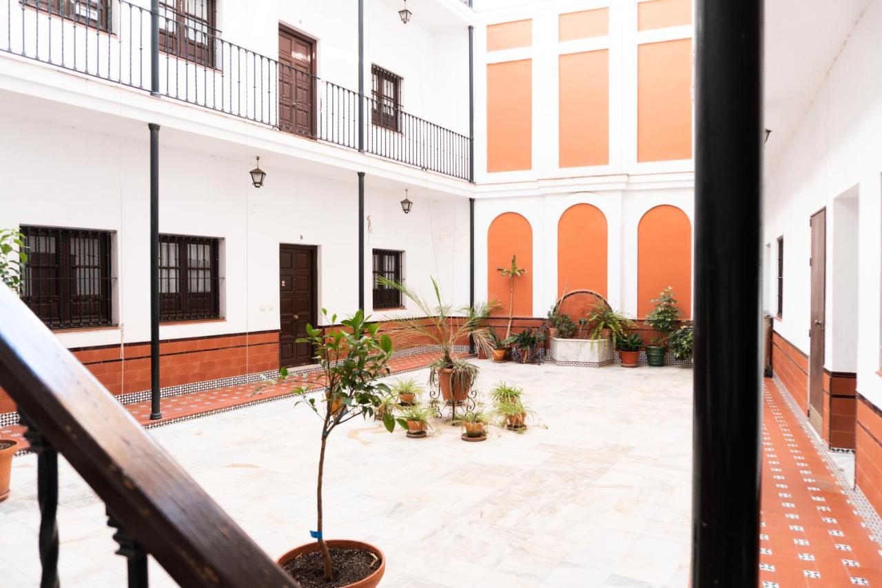 Muy Centrico Apto. En Tipico Patio Sevillano Eksteriør bilde
